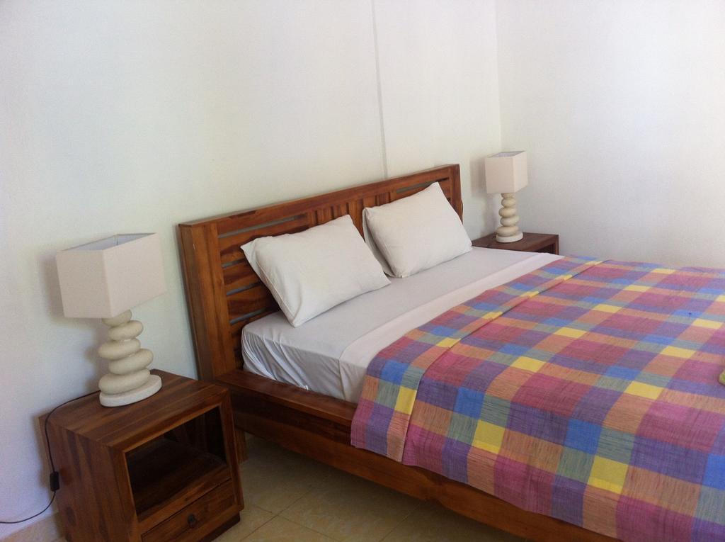 Amed Sari Beach Guesthouse Екстер'єр фото