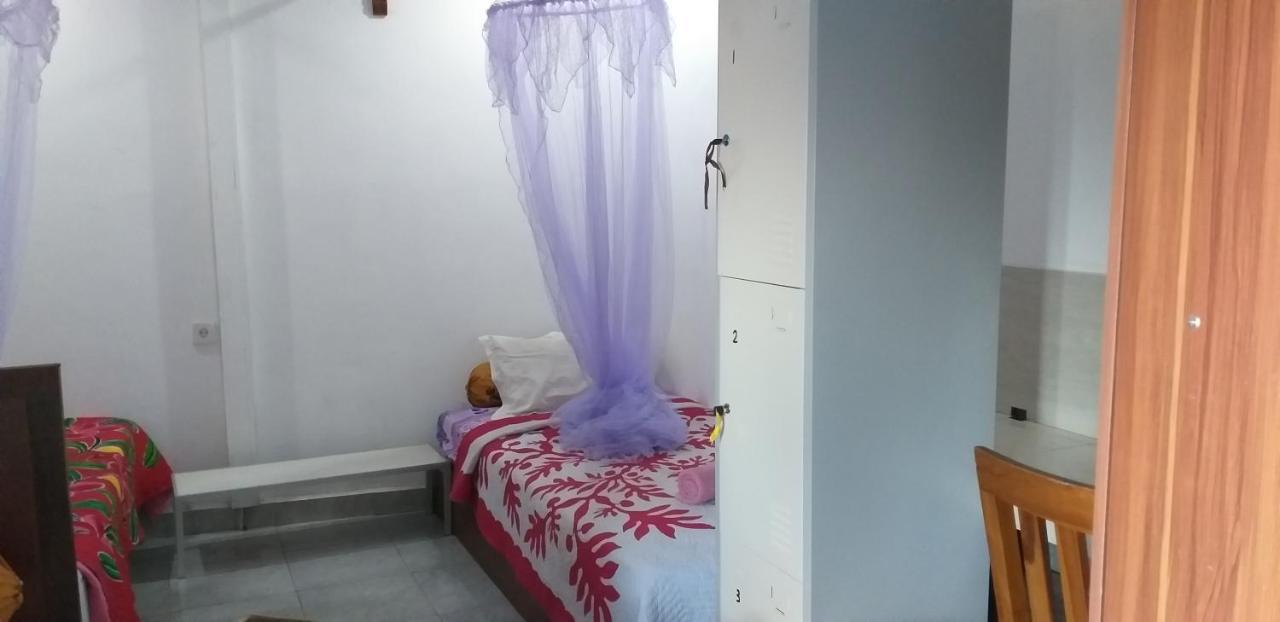 Amed Sari Beach Guesthouse Екстер'єр фото