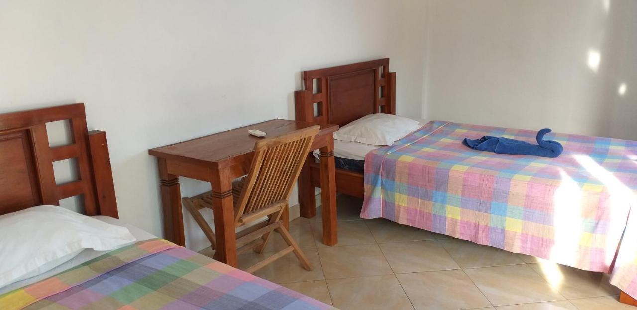 Amed Sari Beach Guesthouse Екстер'єр фото